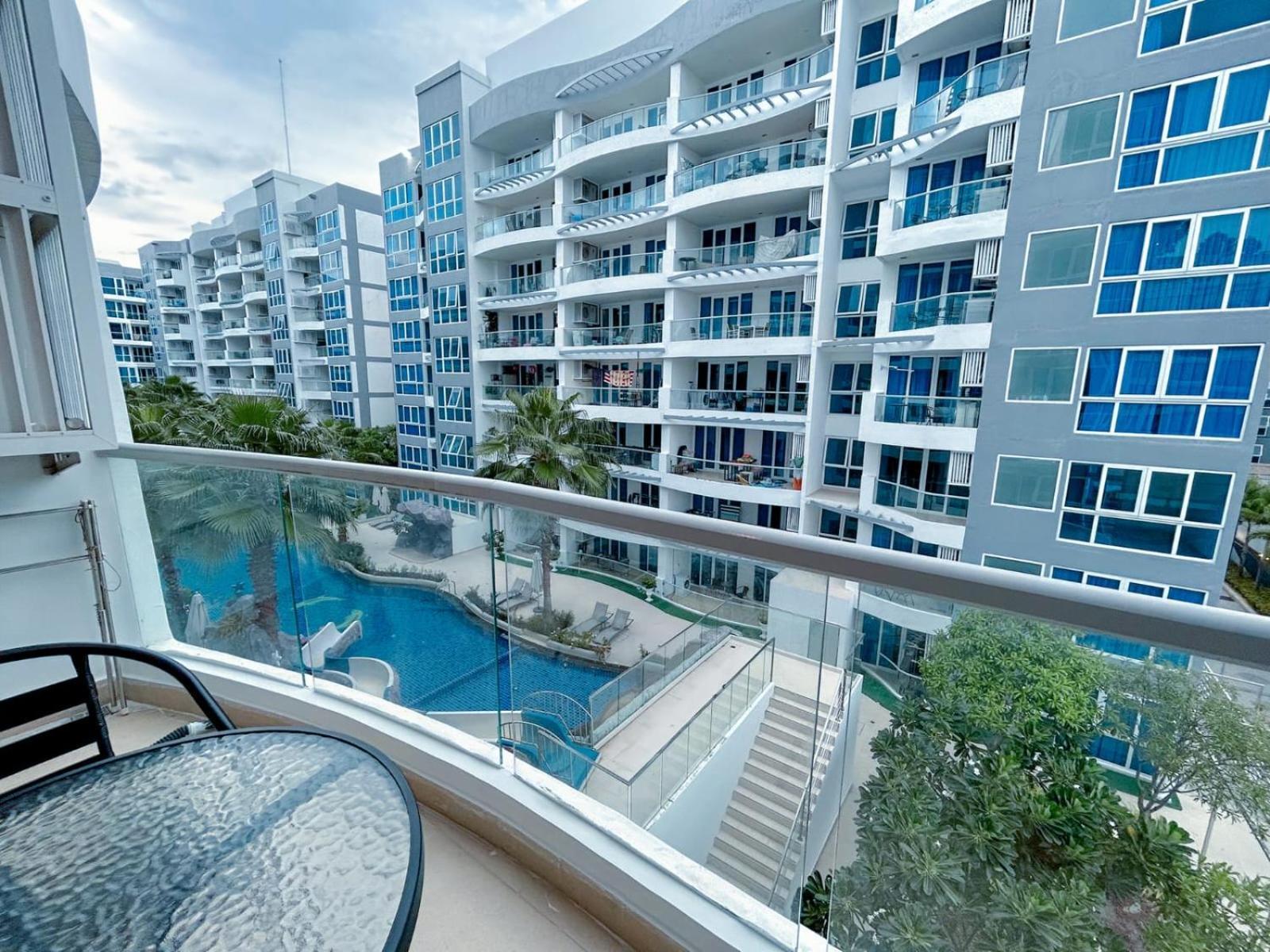 Grand Avenue Residence Condominium Pattaya Extérieur photo