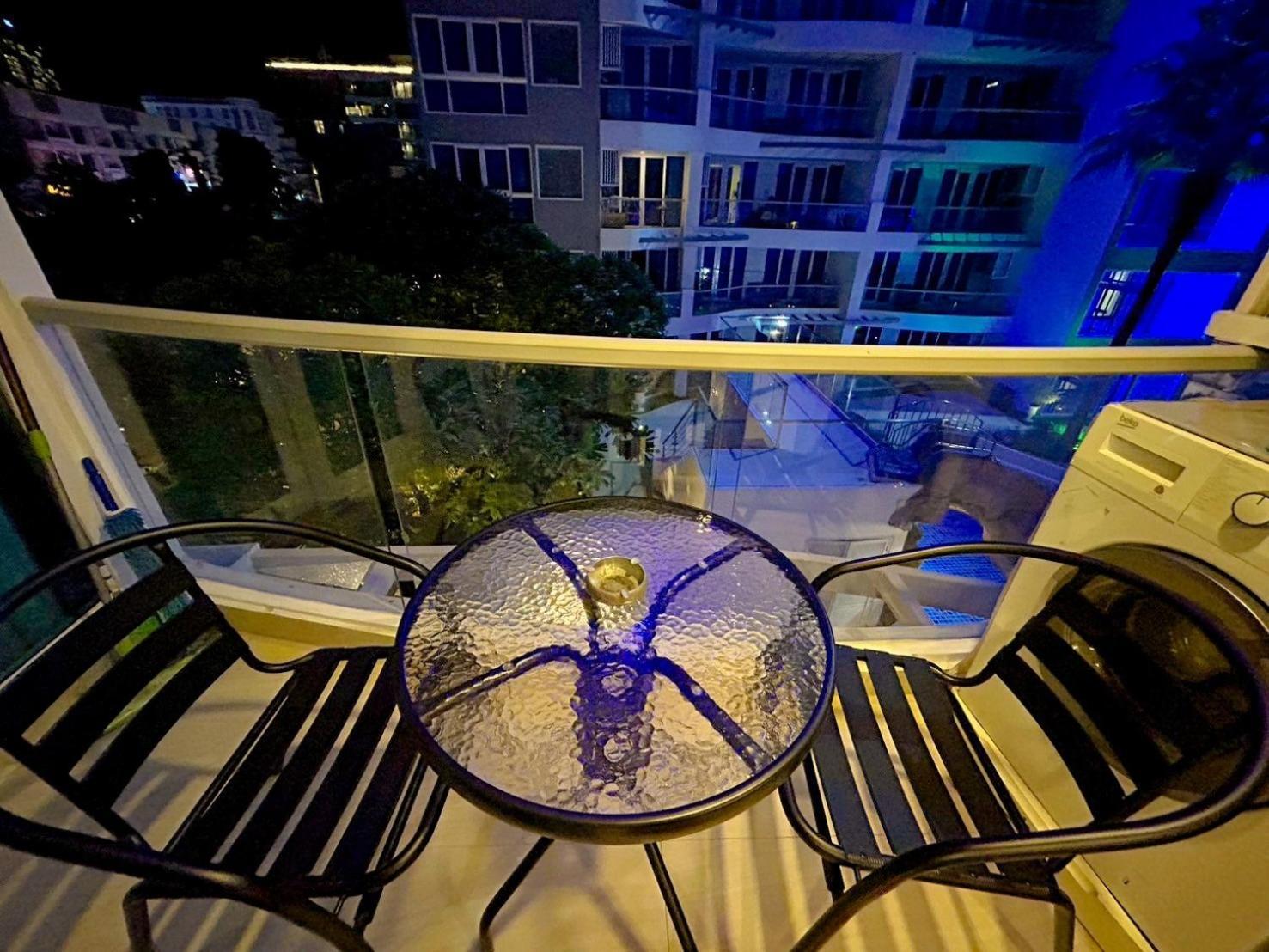 Grand Avenue Residence Condominium Pattaya Extérieur photo