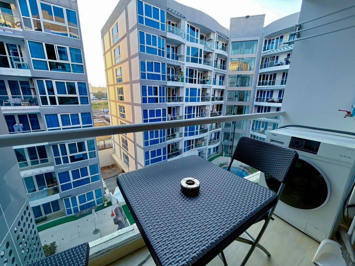 Grand Avenue Residence Condominium Pattaya Extérieur photo